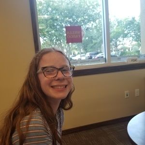 Meet your Posher, Anna